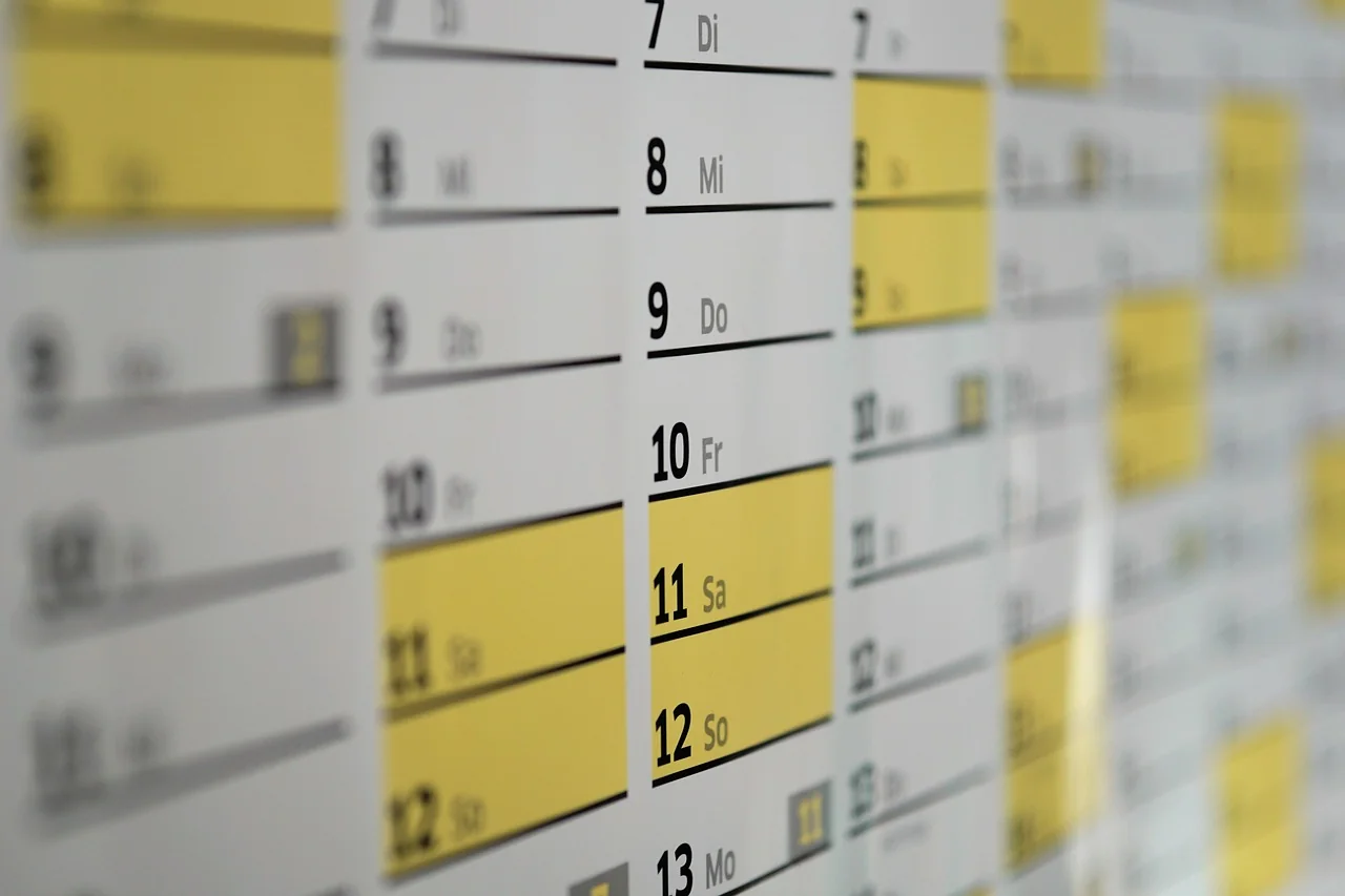 kalender untuk menghitung lama waktu membangun rumah