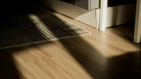 lantai vinyl vs keramik: lantai motif kayu di dalam rumah