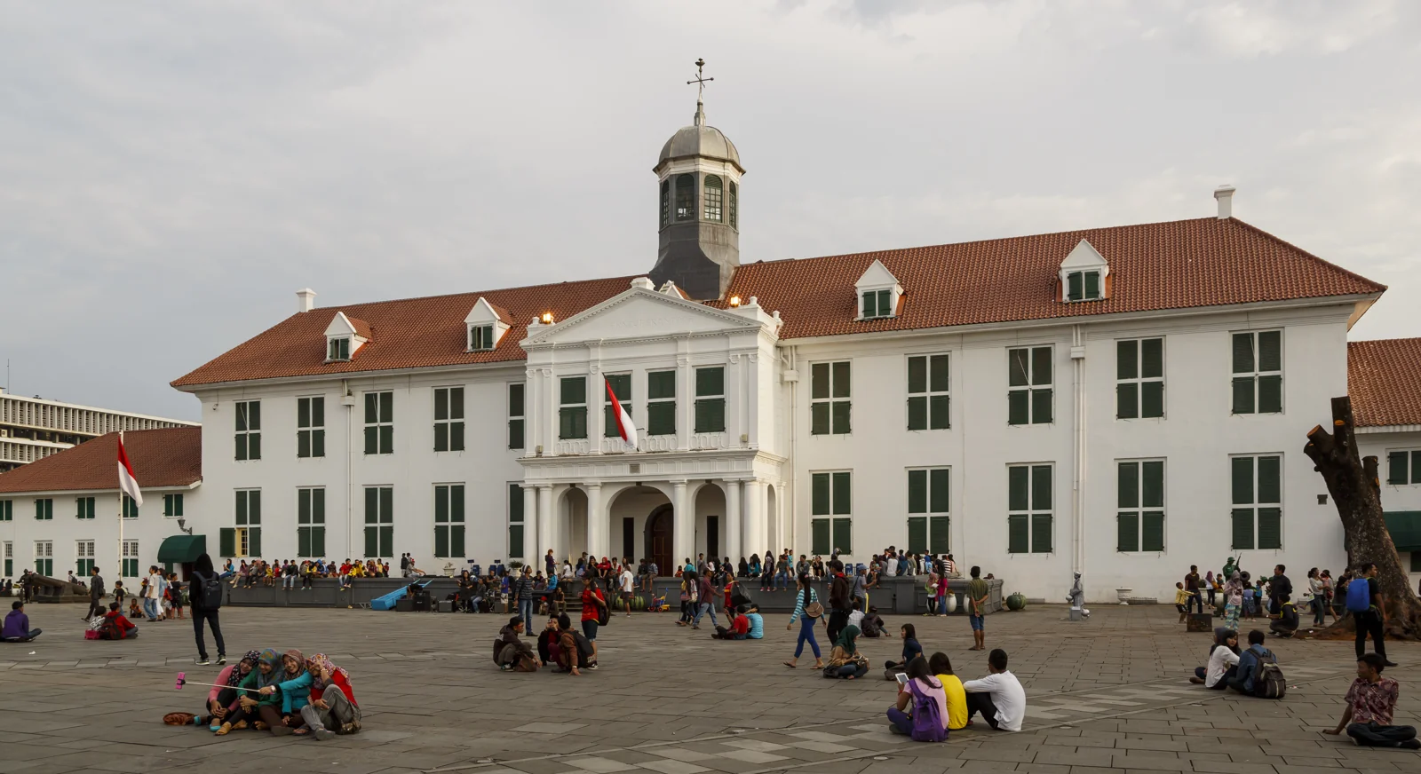 museum-fatahillah-stadhuis gedung Museum Fatahillah bekas balai kota Batavia di Taman Fatahillah