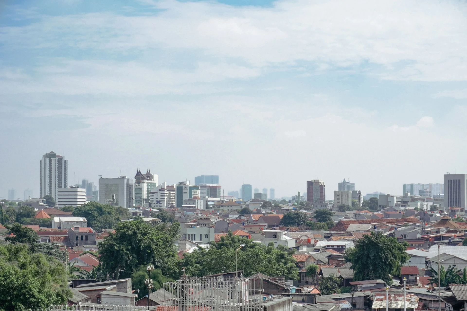pbg-tanah-hgb-thumb-permukiman-gedung Permukiman rumah tapak dan gedung tinggi di Jakarta dilihat dari ketinggian